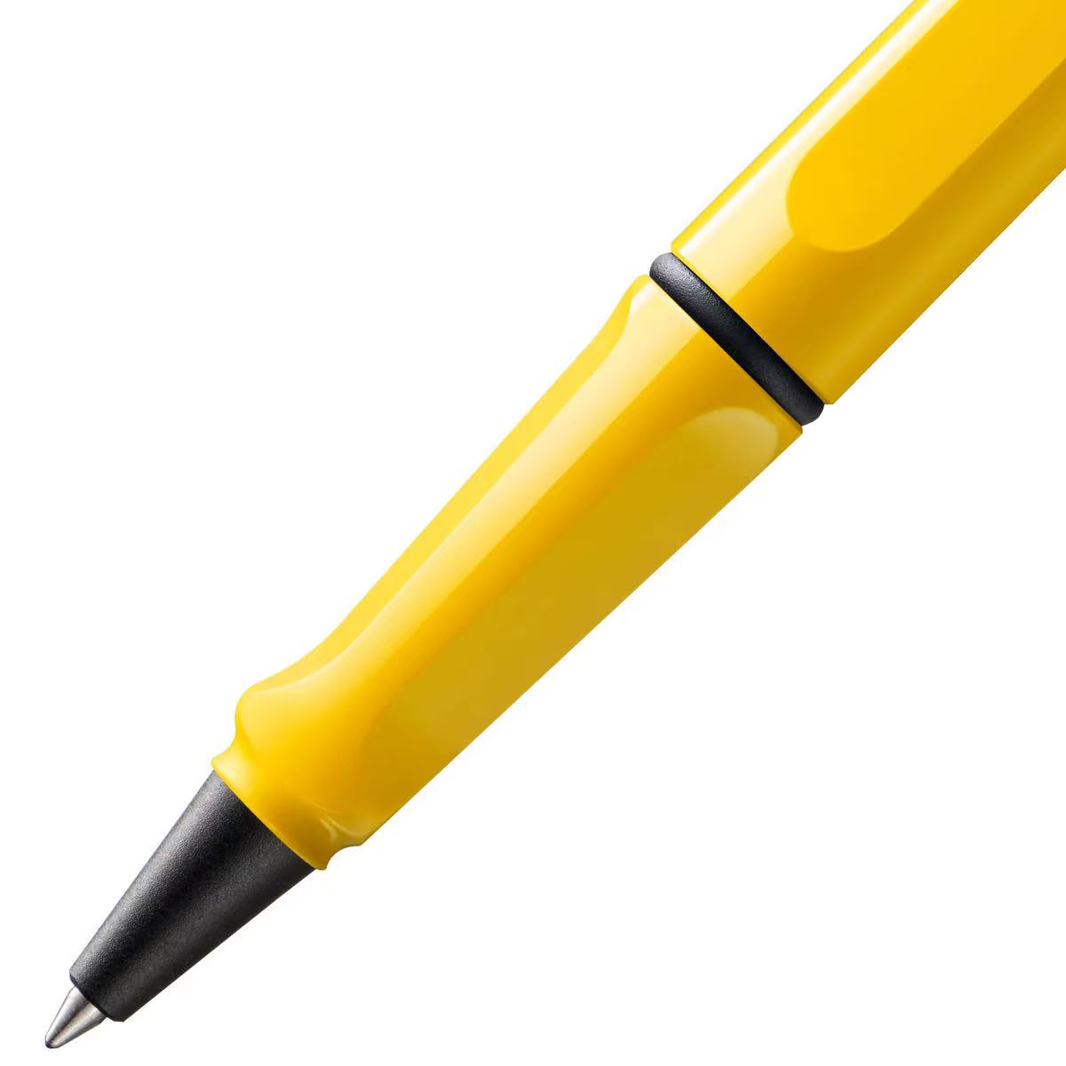 close-up of LAMY safari Yellow rollerball pen