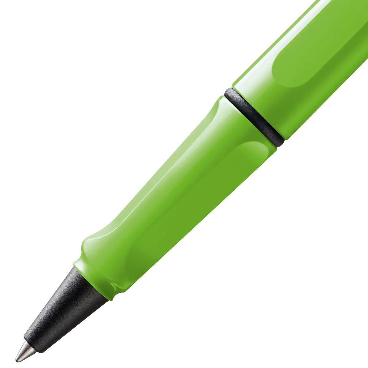close up of LAMY safari Green rollerball pen 